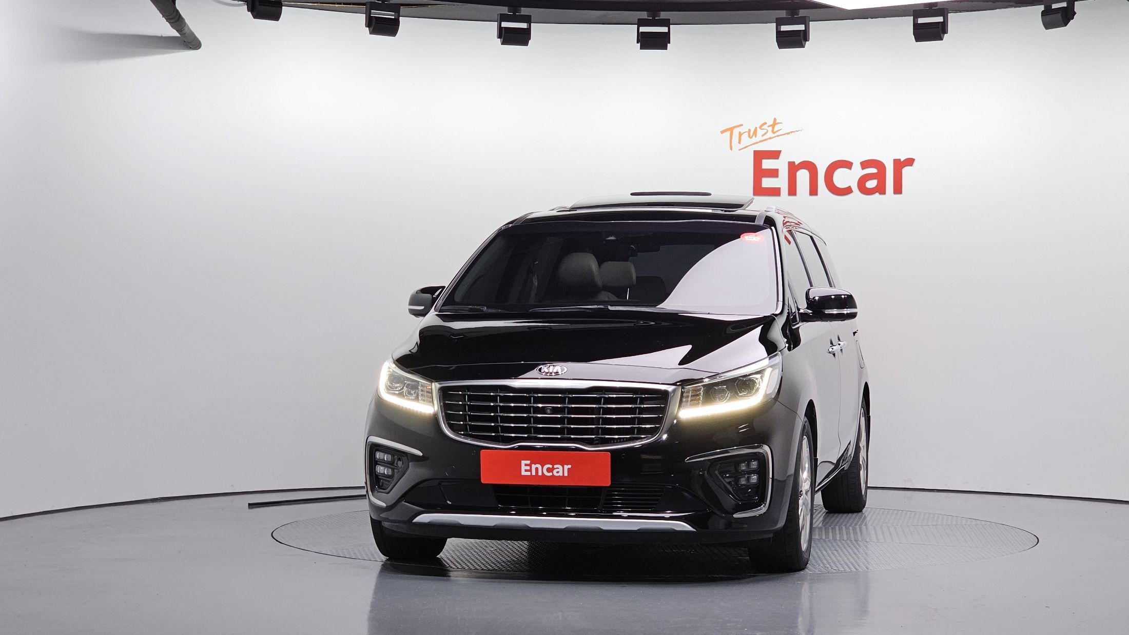 KIA CARNIVAL 2019