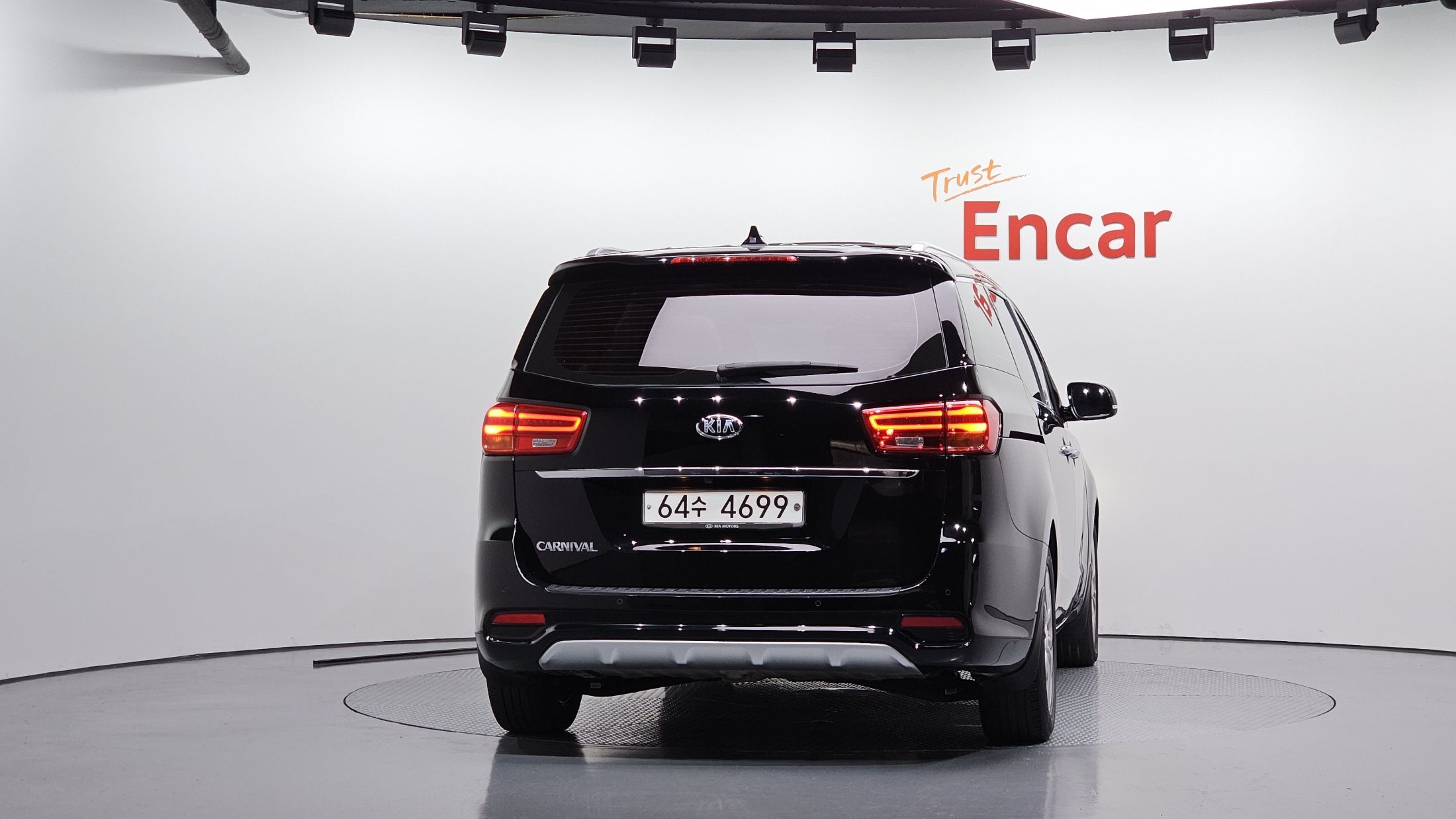 KIA CARNIVAL 2019