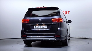 KIA CARNIVAL 2018