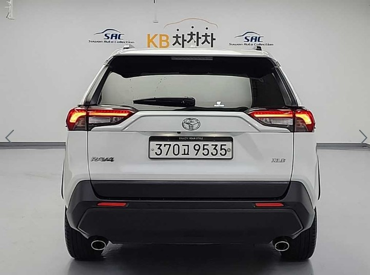 TOYOTA RAV4 2019