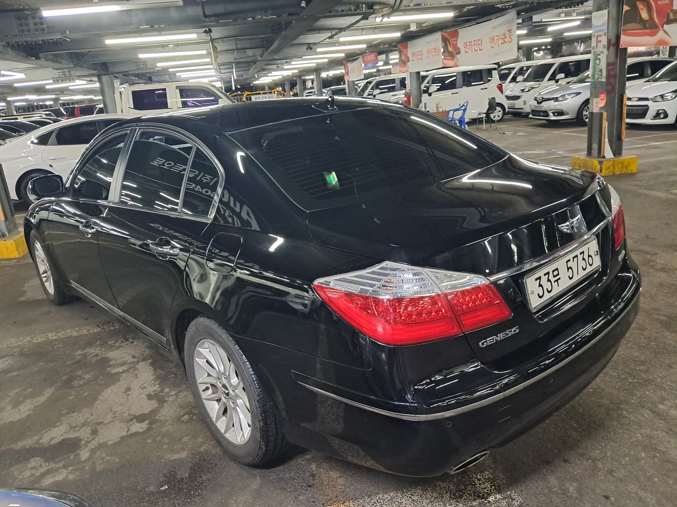 HYUNDAI GENESIS 2010