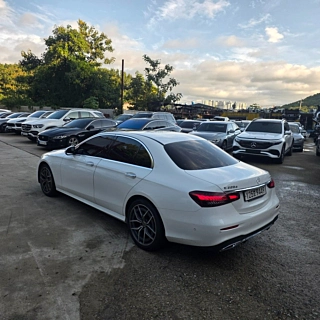 MERCEDES BENZ E-CLASS W213 2022