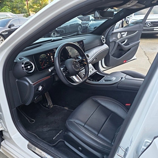 MERCEDES BENZ E-CLASS W213 2022