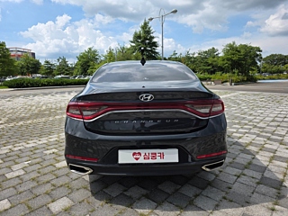 HYUNDAI GRANDEUR IG 2018