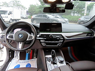 BMW 5-SERIES G30 2022