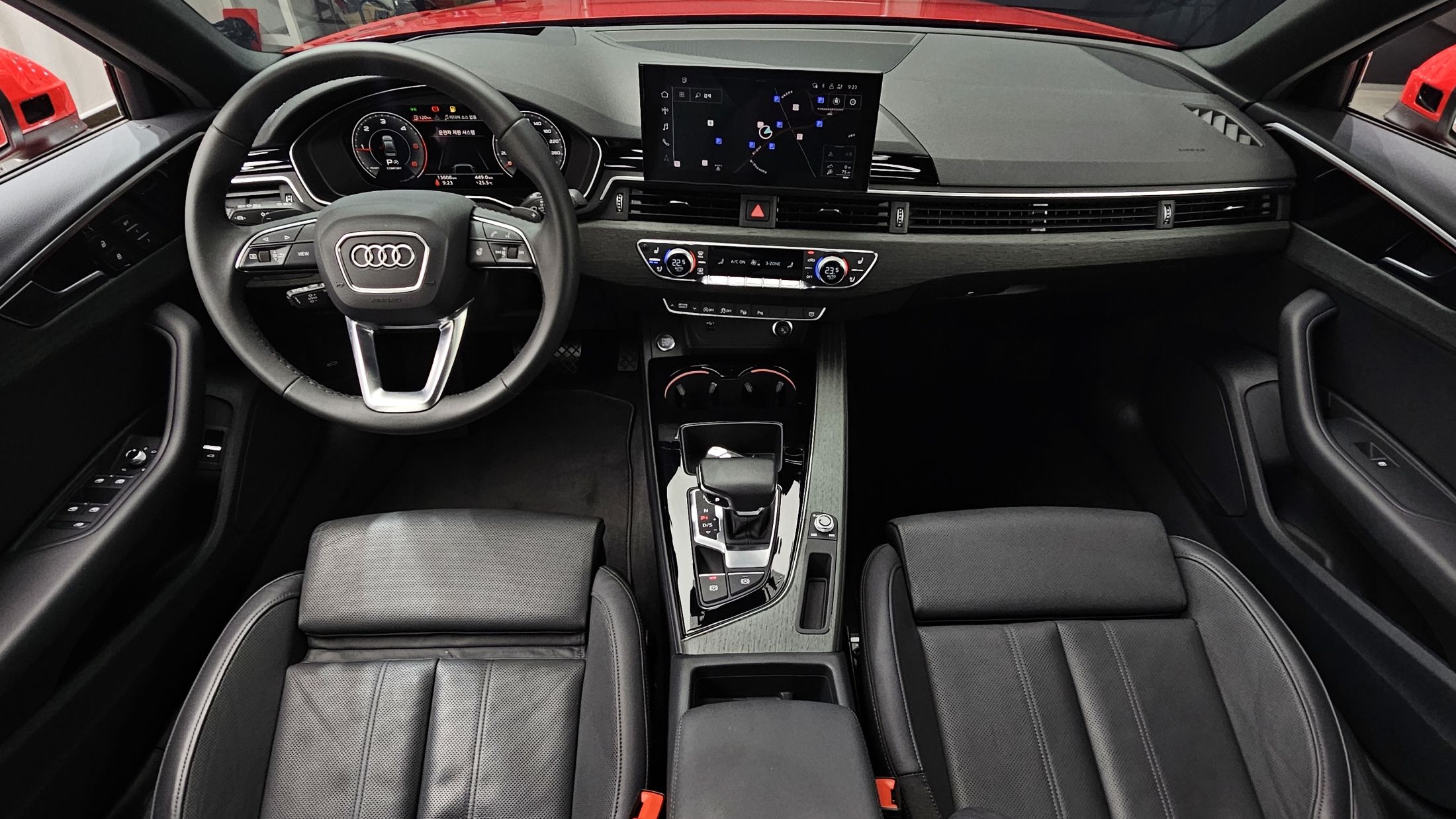 AUDI A4 B9 2023