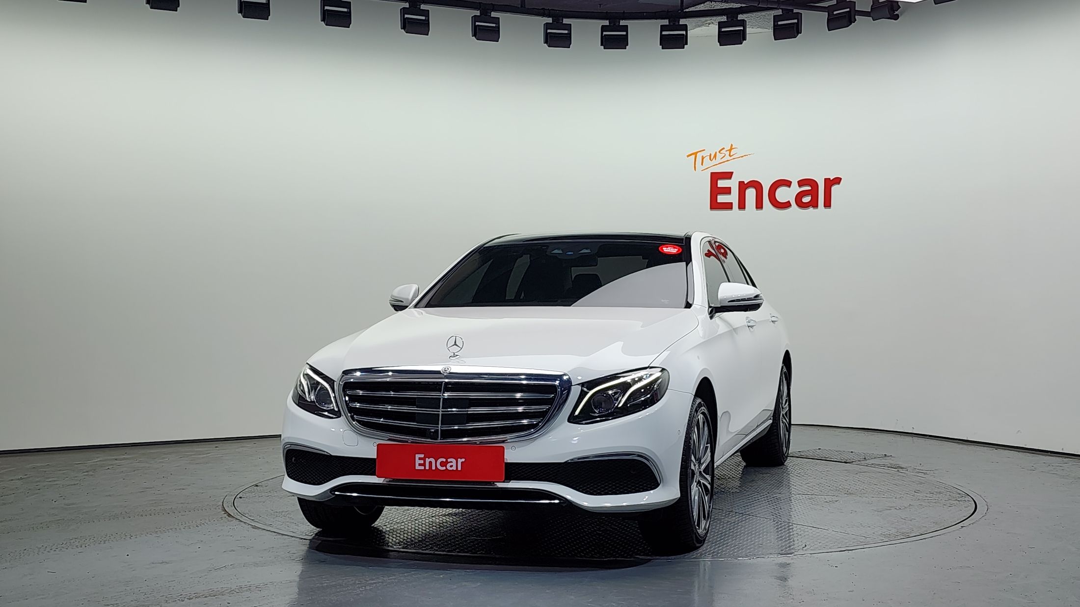 MERCEDES BENZ E-CLASS W213 2020