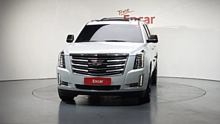CADILLAC ESCALADE 2018