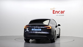 TESLA MODEL 3 2025