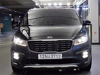 KIA CARNIVAL 2019