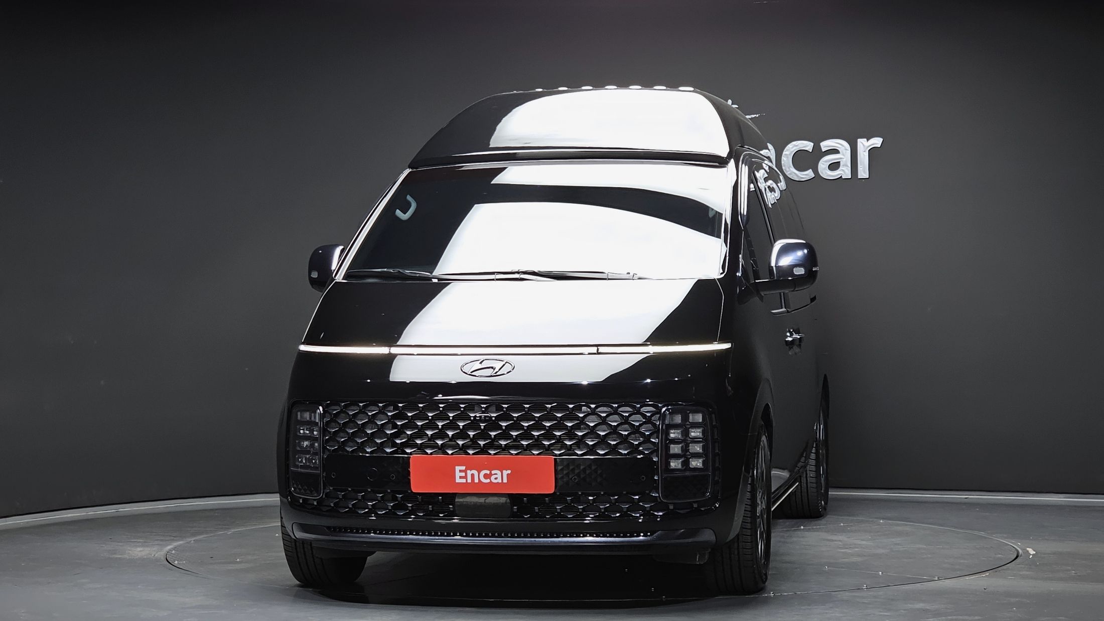 HYUNDAI STARIA 2023