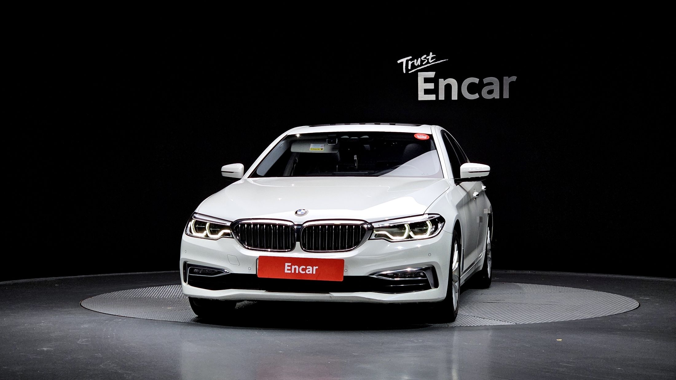 BMW 5-SERIES G30 2018