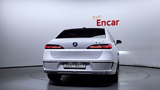 BMW 7-SERIES G70 2023