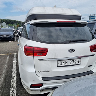 KIA CARNIVAL 2018