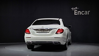 MERCEDES BENZ E-CLASS W213 2019