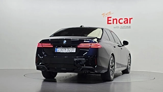 BMW 5-SERIES G60 2025