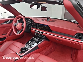 PORSCHE 911 992 2024