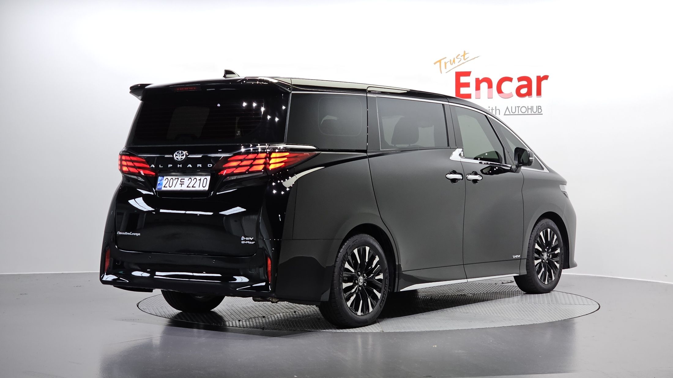 TOYOTA ALPHARD 2024
