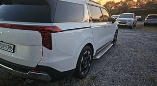 KIA CARNIVAL 2025