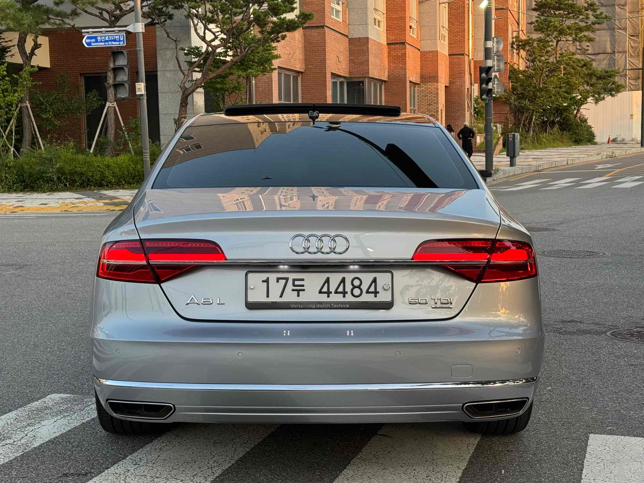 AUDI A8 2015