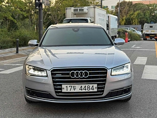 AUDI A8 2015