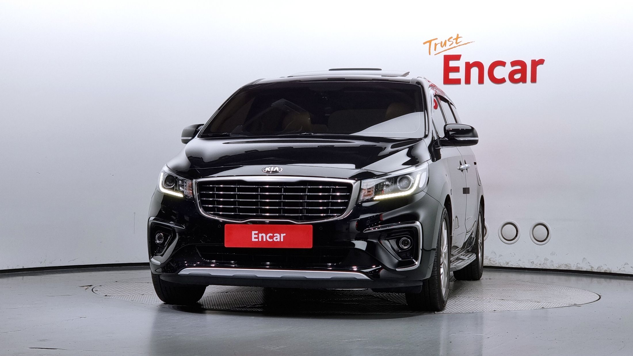 KIA CARNIVAL 2018