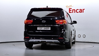 KIA CARNIVAL 2018