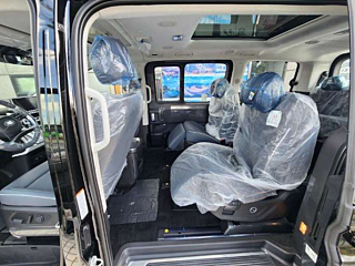 HYUNDAI STARIA 2025