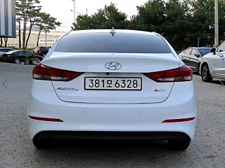 HYUNDAI AVANTE AD 2017