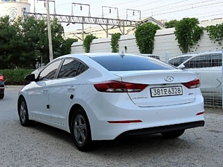 HYUNDAI AVANTE AD 2017
