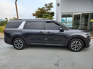 KIA CARNIVAL 2021
