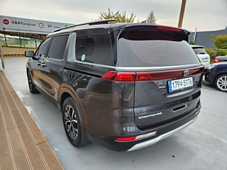 KIA CARNIVAL 2021