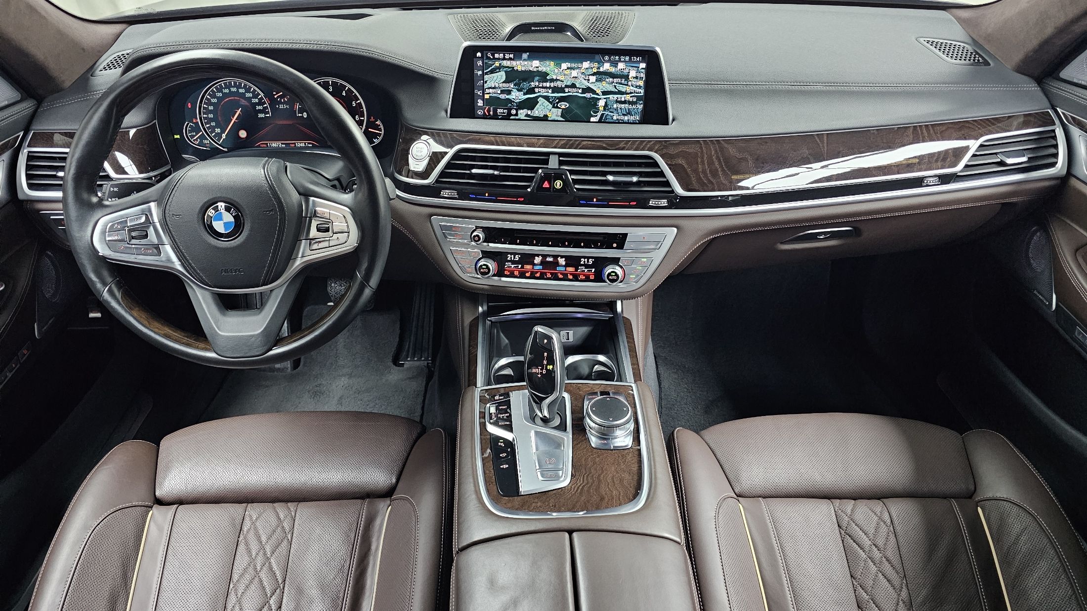BMW 7-SERIES G11 2017