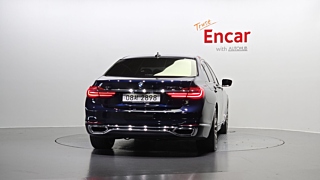 BMW 7-SERIES G11 2017