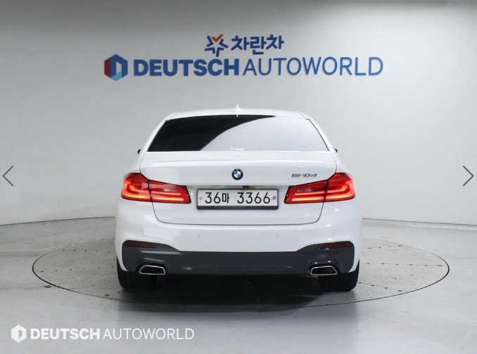 BMW 5-SERIES G30 2017