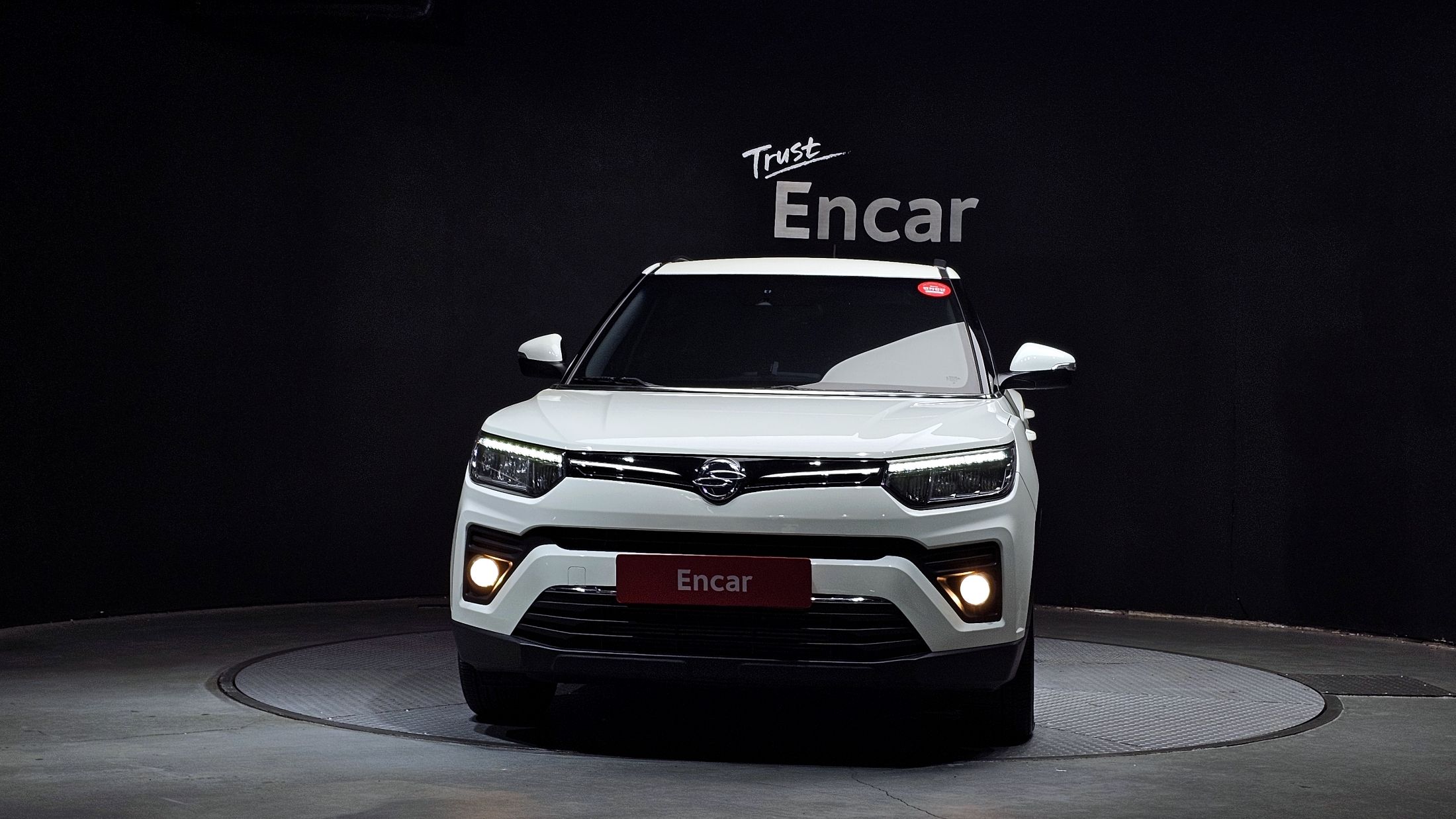 SSANGYONG TIVOLI VERY NEW 2020