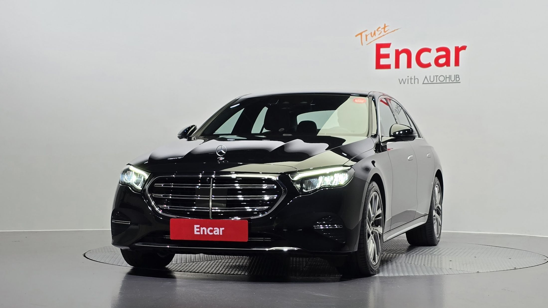 MERCEDES BENZ E-CLASS W214 2024