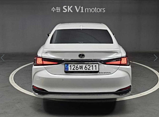 LEXUS ES300H 2023