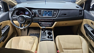 KIA CARNIVAL 2018