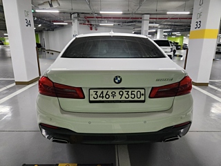 BMW 5-SERIES G30 2018