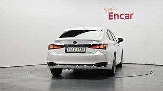 LEXUS ES300H 2023