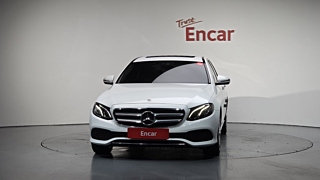 MERCEDES BENZ E-CLASS W213 2017