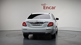 MERCEDES BENZ E-CLASS W213 2017