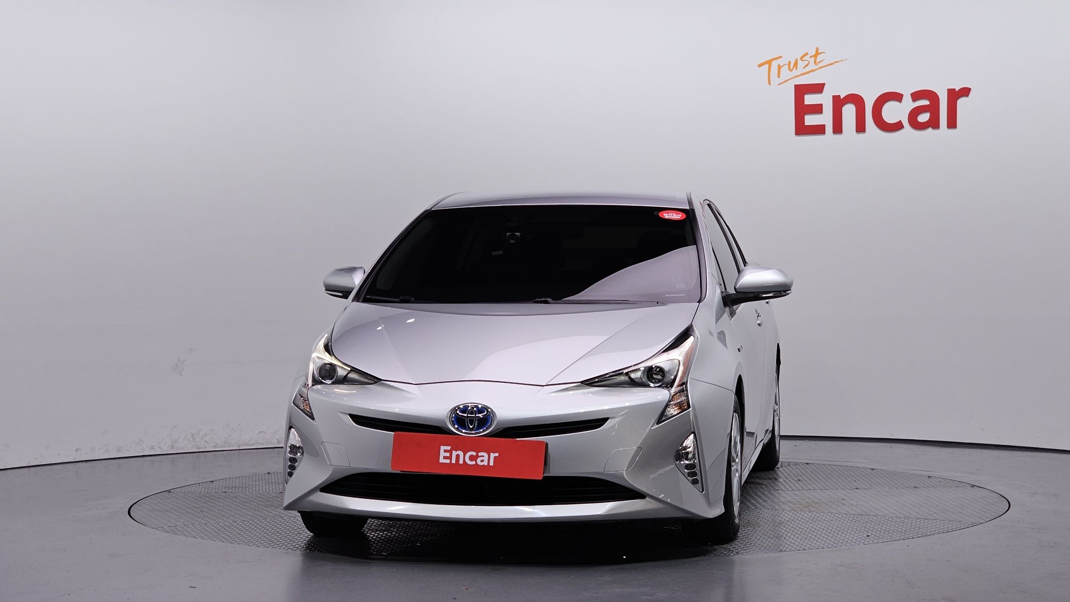TOYOTA PRIUS 2017
