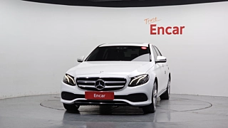 MERCEDES BENZ E-CLASS W213 2017