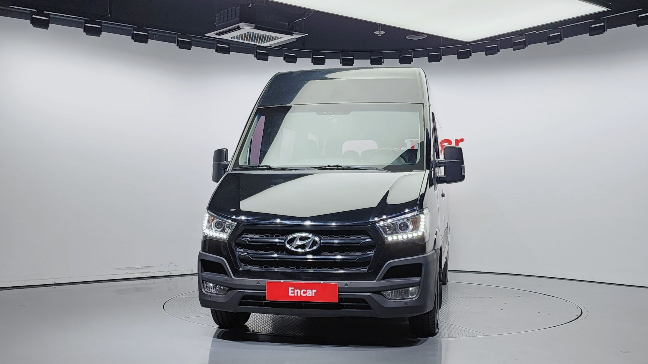 HYUNDAI SOLATI 2017