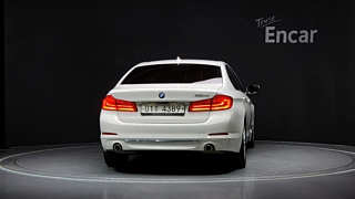 BMW 5-SERIES G30 2018