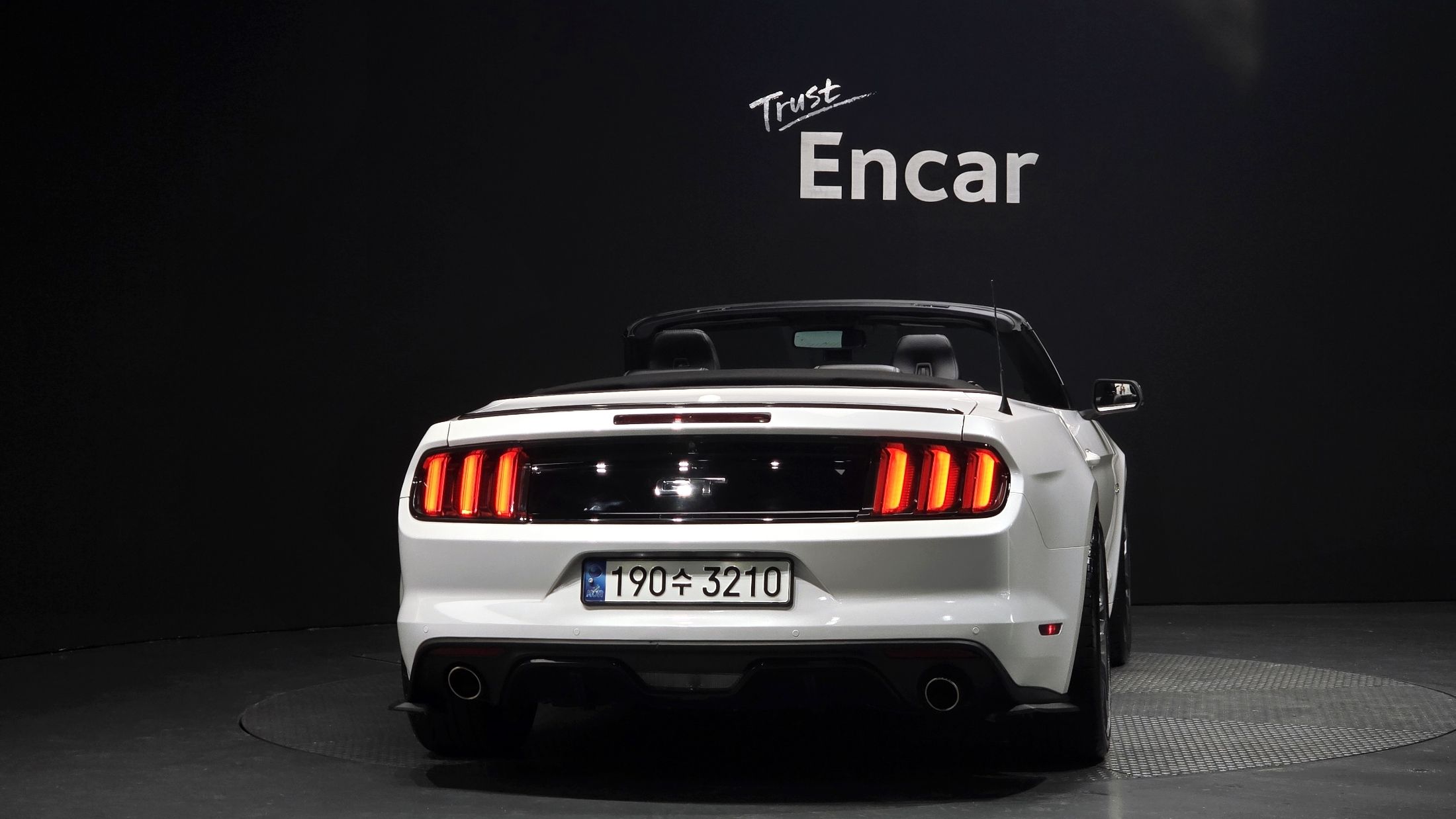 FORD MUSTANG 2017