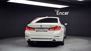 BMW 5-SERIES G30 2020