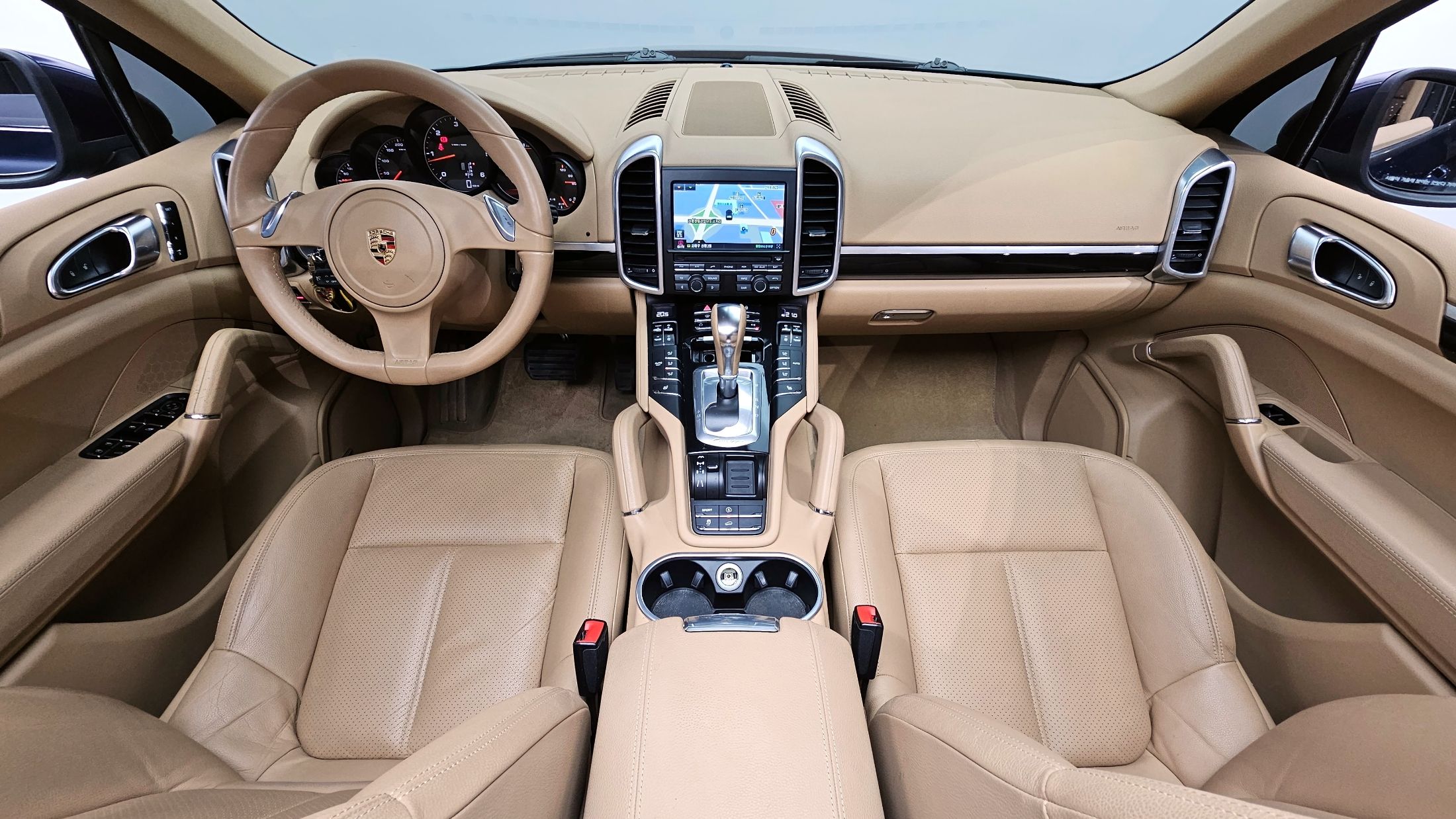 PORSCHE CAYENNE 2012